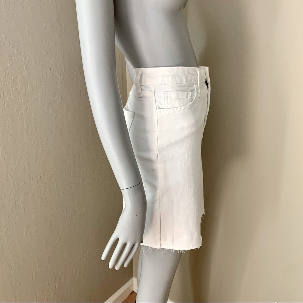 JUST BLACK White Denim Stretch Cotton Raw Hem Skirt Style # CD132K Size Small - Picture 11 of 16